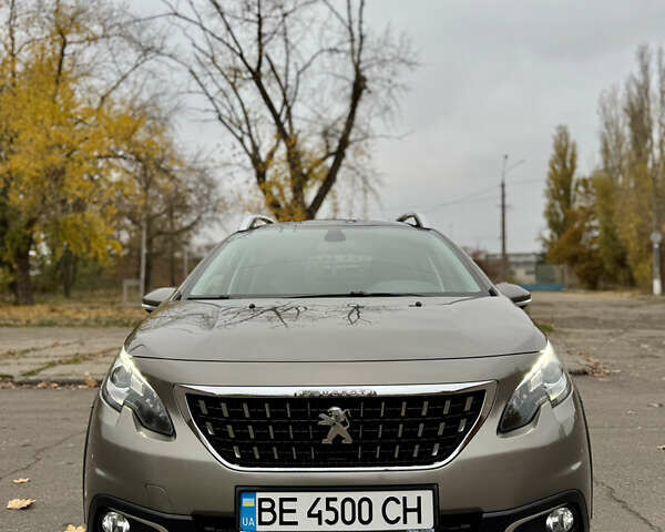 Серый Пежо 2008, объемом двигателя 1.2 л и пробегом 67 тыс. км за 13600 $, фото 1 на Automoto.ua
