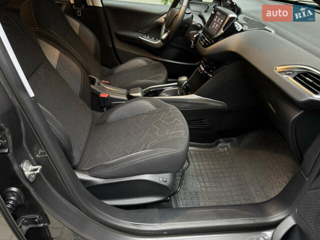 Сірий Пежо 2008, об'ємом двигуна 1.2 л та пробігом 90 тис. км за 12400 $, фото 53 на Automoto.ua