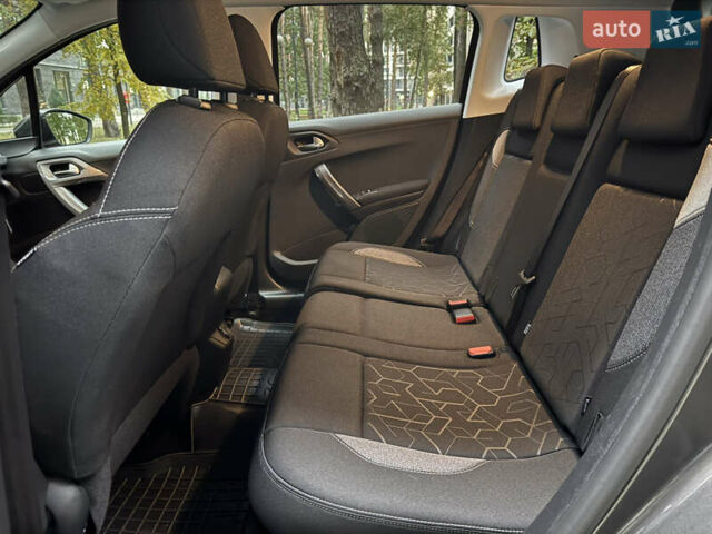 Сірий Пежо 2008, об'ємом двигуна 1.2 л та пробігом 90 тис. км за 12400 $, фото 34 на Automoto.ua
