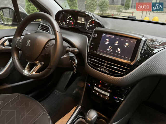 Сірий Пежо 2008, об'ємом двигуна 1.2 л та пробігом 90 тис. км за 12400 $, фото 56 на Automoto.ua