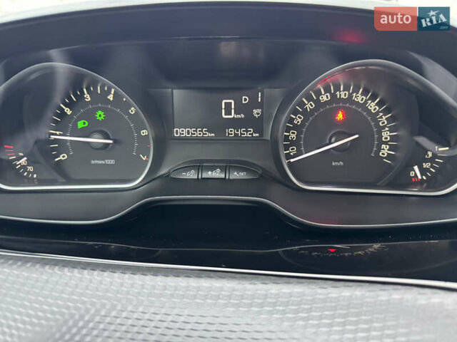 Сірий Пежо 2008, об'ємом двигуна 1.2 л та пробігом 90 тис. км за 12400 $, фото 61 на Automoto.ua
