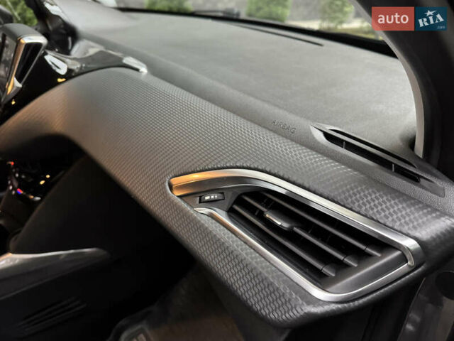 Сірий Пежо 2008, об'ємом двигуна 1.2 л та пробігом 90 тис. км за 12400 $, фото 55 на Automoto.ua