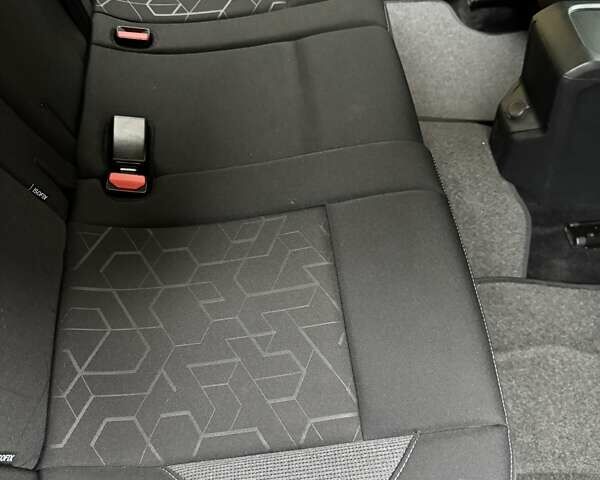 Пежо 2008 2019 в Киеве на Automoto.ua Серый Пежо 2008, объемом двигателя 1.2 л и пробегом 45 тыс. км за 13800 $, фото 32 на Automoto.ua