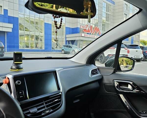 Сірий Пежо 2008, об'ємом двигуна 1.2 л та пробігом 40 тис. км за 14000 $, фото 10 на Automoto.ua