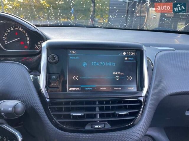 Пежо 2008 2019 у Миргороде на Automoto.ua Сірий Пежо 2008, об'ємом двигуна 0 л та пробігом 100 тис. км за 12500 $, фото 4 на Automoto.ua