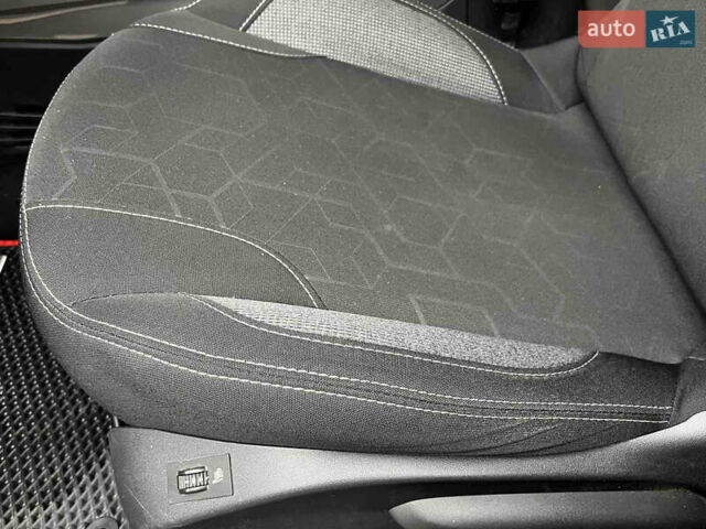 Серый Пежо 2008, объемом двигателя 1.2 л и пробегом 53 тыс. км за 10200 $, фото 10 на Automoto.ua
