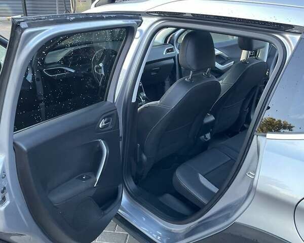 Пежо 2008 2019 у Миргороде на Automoto.ua Сірий Пежо 2008, об'ємом двигуна 0 л та пробігом 100 тис. км за 12500 $, фото 13 на Automoto.ua