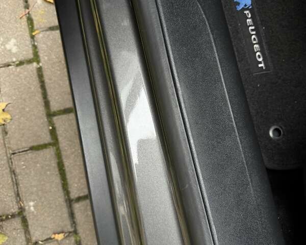 Пежо 2008 2019 в Киеве на Automoto.ua Серый Пежо 2008, объемом двигателя 1.2 л и пробегом 45 тыс. км за 13800 $, фото 17 на Automoto.ua