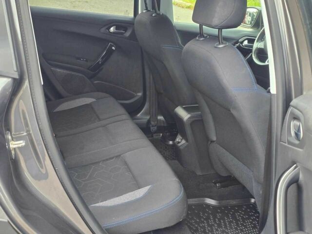 Пежо 2008 2019 в Хмельницком на Automoto.ua Серый Пежо 2008, объемом двигателя 1.2 л и пробегом 65 тыс. км за 11899 $, фото 11 на Automoto.ua