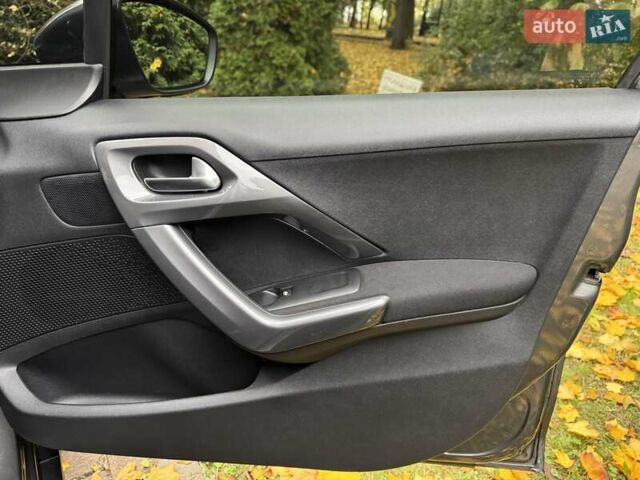 Пежо 2008 2019 в Киеве на Automoto.ua Серый Пежо 2008, объемом двигателя 1.2 л и пробегом 45 тыс. км за 13800 $, фото 22 на Automoto.ua