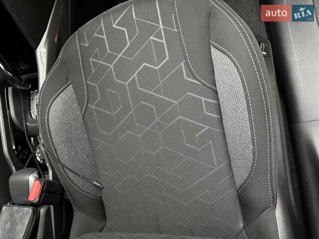 Пежо 2008 2019 в Киеве на Automoto.ua Серый Пежо 2008, объемом двигателя 1.2 л и пробегом 45 тыс. км за 13800 $, фото 25 на Automoto.ua