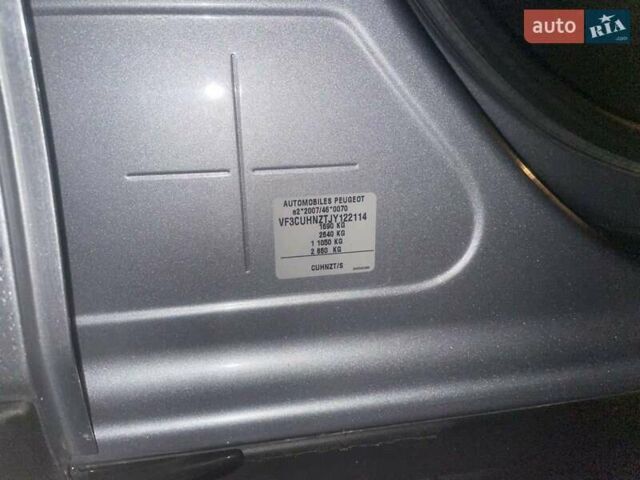 Серый Пежо 2008, объемом двигателя 1.2 л и пробегом 200 тыс. км за 12200 $, фото 28 на Automoto.ua