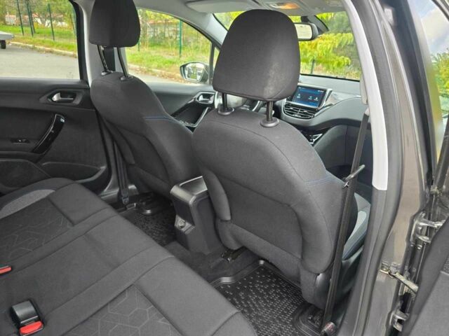 Пежо 2008 2019 в Хмельницком на Automoto.ua Серый Пежо 2008, объемом двигателя 1.2 л и пробегом 65 тыс. км за 11899 $, фото 12 на Automoto.ua