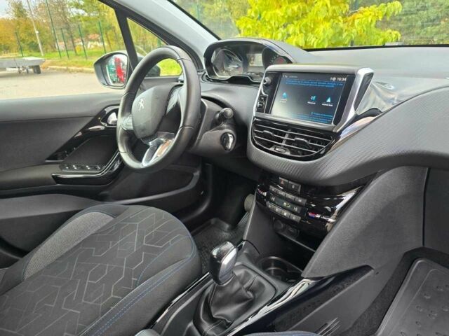 Пежо 2008 2019 в Хмельницком на Automoto.ua Серый Пежо 2008, объемом двигателя 1.2 л и пробегом 65 тыс. км за 11899 $, фото 13 на Automoto.ua