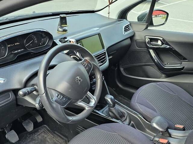 Сірий Пежо 2008, об'ємом двигуна 1.2 л та пробігом 40 тис. км за 14000 $, фото 1 на Automoto.ua