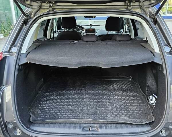 Сірий Пежо 2008, об'ємом двигуна 1.2 л та пробігом 40 тис. км за 14000 $, фото 11 на Automoto.ua