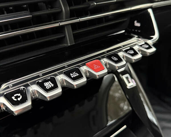 Сірий Пежо 2008, об'ємом двигуна 1.2 л та пробігом 70 тис. км за 18900 $, фото 44 на Automoto.ua