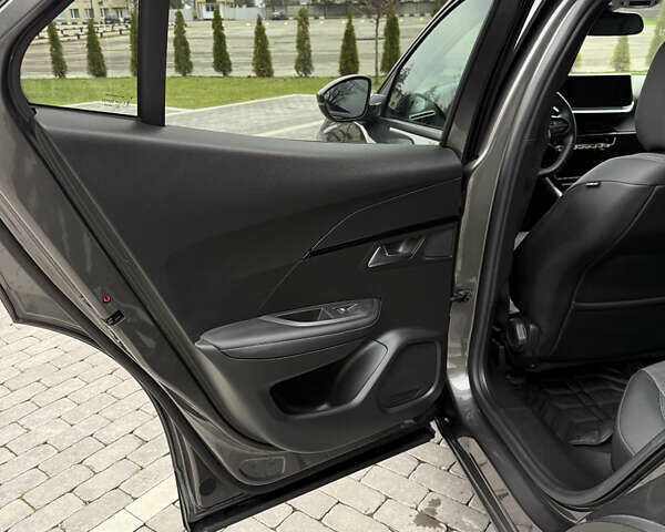 Сірий Пежо 2008, об'ємом двигуна 1.2 л та пробігом 70 тис. км за 18900 $, фото 47 на Automoto.ua