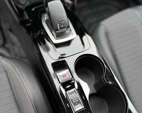 Сірий Пежо 2008, об'ємом двигуна 1.2 л та пробігом 70 тис. км за 18900 $, фото 36 на Automoto.ua