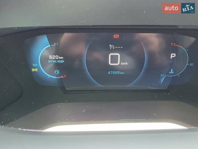 Пежо 2008 2021 в Львове на Automoto.ua Серый Пежо 2008, объемом двигателя 1.5 л и пробегом 47 тыс. км за 20500 $, фото 9 на Automoto.ua