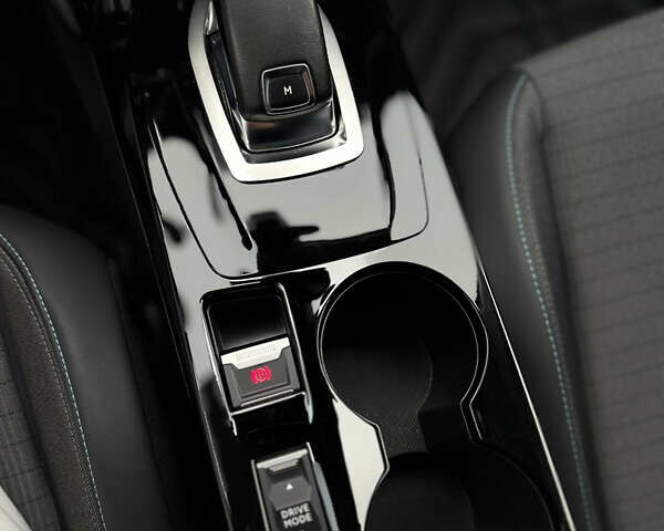 Сірий Пежо 2008, об'ємом двигуна 1.2 л та пробігом 70 тис. км за 18900 $, фото 45 на Automoto.ua