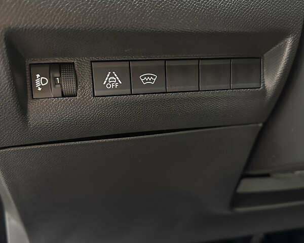 Сірий Пежо 2008, об'ємом двигуна 1.2 л та пробігом 70 тис. км за 18900 $, фото 43 на Automoto.ua