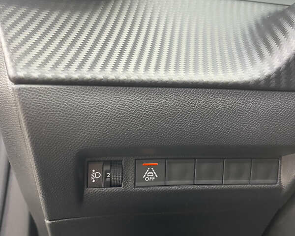 Серый Пежо 2008, объемом двигателя 1.5 л и пробегом 182 тыс. км за 17950 $, фото 24 на Automoto.ua