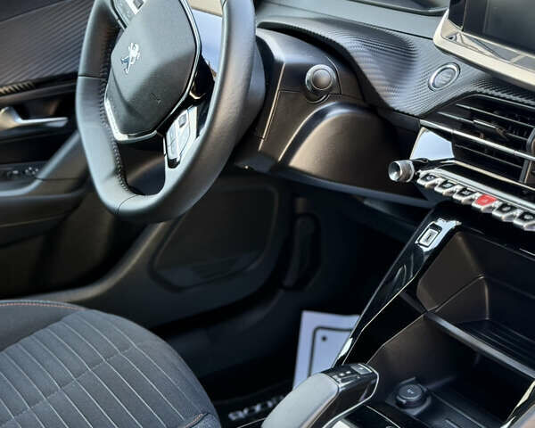 Серый Пежо 2008, объемом двигателя 0 л и пробегом 65 тыс. км за 15900 $, фото 37 на Automoto.ua