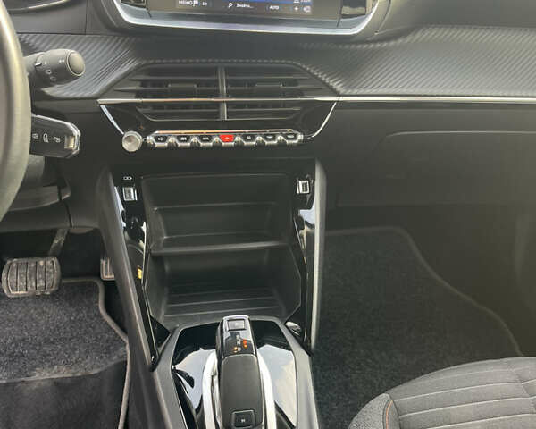 Серый Пежо 2008, объемом двигателя 1.5 л и пробегом 182 тыс. км за 17950 $, фото 21 на Automoto.ua