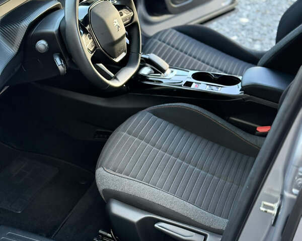 Серый Пежо 2008, объемом двигателя 0 л и пробегом 65 тыс. км за 15900 $, фото 36 на Automoto.ua