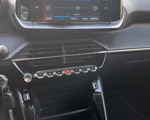 Серый Пежо 2008, объемом двигателя 1.5 л и пробегом 182 тыс. км за 17950 $, фото 37 на Automoto.ua