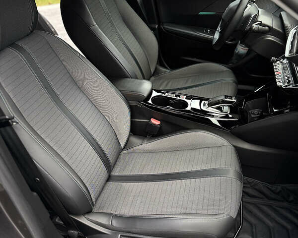 Сірий Пежо 2008, об'ємом двигуна 1.2 л та пробігом 70 тис. км за 18900 $, фото 59 на Automoto.ua