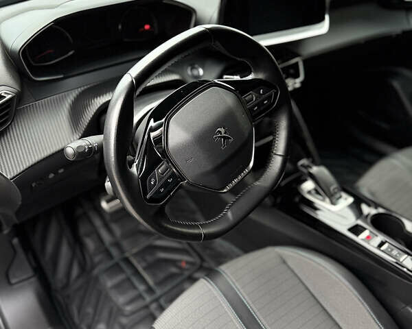 Сірий Пежо 2008, об'ємом двигуна 1.2 л та пробігом 70 тис. км за 18900 $, фото 32 на Automoto.ua