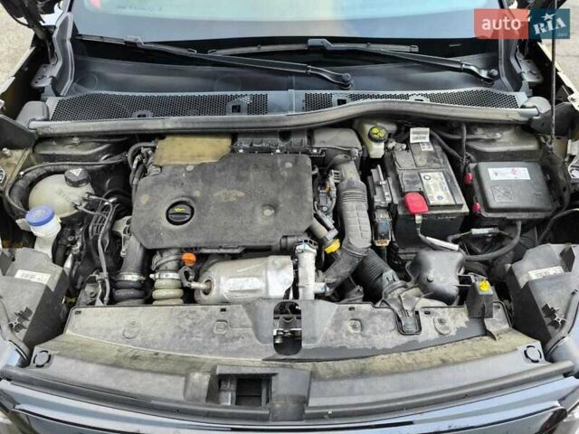 Пежо 2008 2021 в Киеве на Automoto.ua Серый Пежо 2008, объемом двигателя 1.5 л и пробегом 51 тыс. км за 24500 $, фото 16 на Automoto.ua