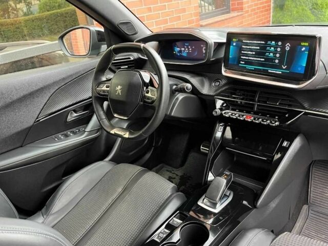 Серый Пежо 2008, объемом двигателя 0 л и пробегом 43 тыс. км за 11000 $, фото 4 на Automoto.ua