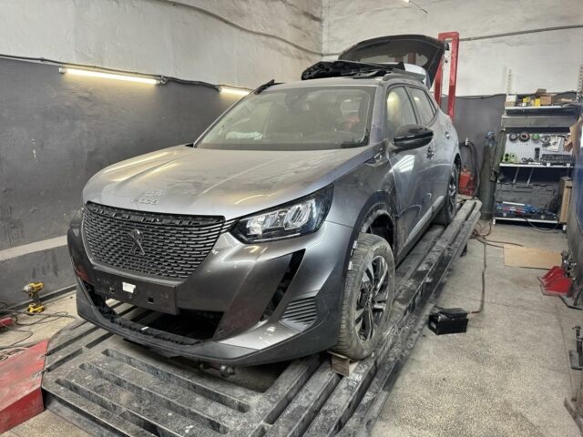 Серый Пежо 2008, объемом двигателя 0 л и пробегом 9 тыс. км за 10000 $, фото 1 на Automoto.ua