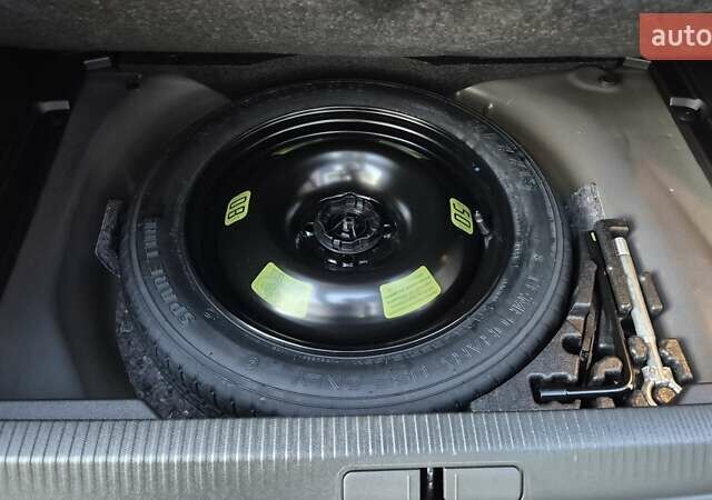 Серый Пежо 2008, объемом двигателя 1.2 л и пробегом 10 тыс. км за 22999 $, фото 101 на Automoto.ua