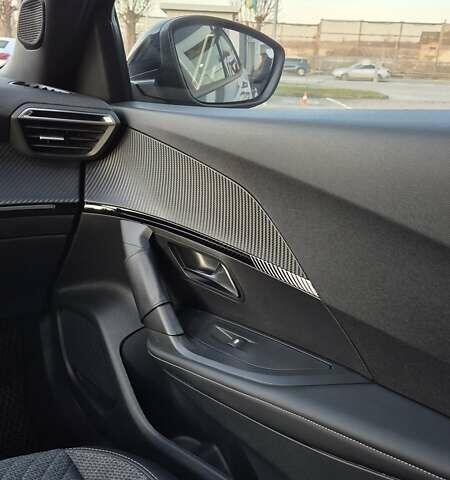 Серый Пежо 2008, объемом двигателя 1.2 л и пробегом 10 тыс. км за 22999 $, фото 68 на Automoto.ua