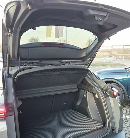 Серый Пежо 2008, объемом двигателя 1.2 л и пробегом 10 тыс. км за 22999 $, фото 98 на Automoto.ua