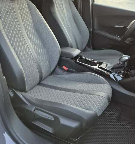 Серый Пежо 2008, объемом двигателя 1.2 л и пробегом 10 тыс. км за 22999 $, фото 87 на Automoto.ua