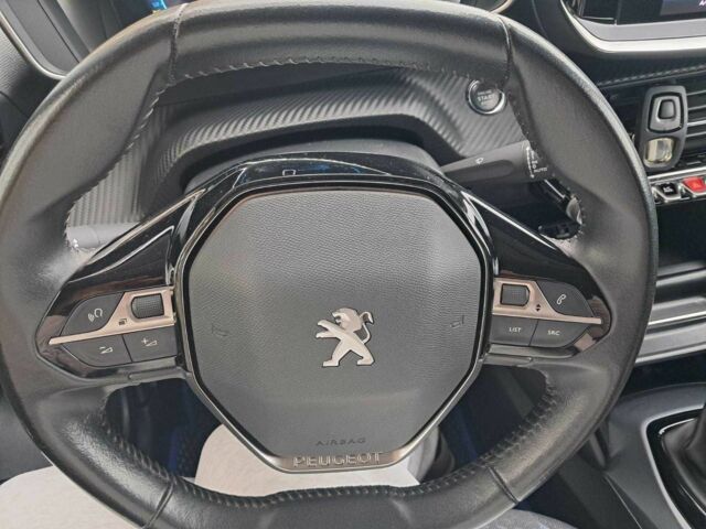 Синий Пежо 2008, объемом двигателя 1.2 л и пробегом 59 тыс. км за 19000 $, фото 5 на Automoto.ua