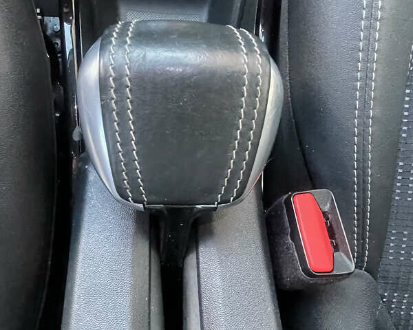 Пежо 2008 2015 у Стрые на Automoto.ua Синій Пежо 2008, об'ємом двигуна 1.6 л та пробігом 179 тис. км за 11500 $, фото 23 на Automoto.ua