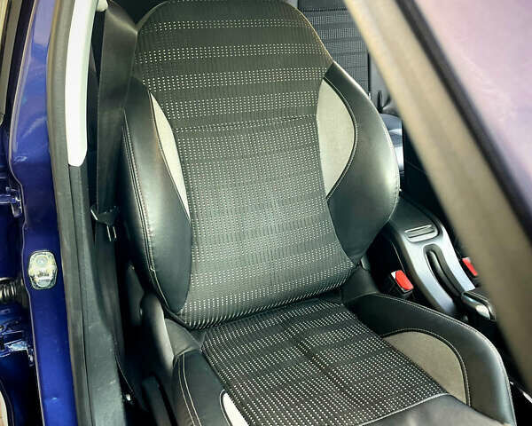 Пежо 2008 2015 у Стрые на Automoto.ua Синій Пежо 2008, об'ємом двигуна 1.6 л та пробігом 179 тис. км за 11500 $, фото 14 на Automoto.ua