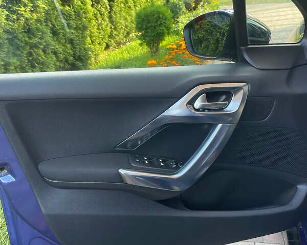 Пежо 2008 2015 у Стрые на Automoto.ua Синій Пежо 2008, об'ємом двигуна 1.6 л та пробігом 179 тис. км за 11500 $, фото 25 на Automoto.ua