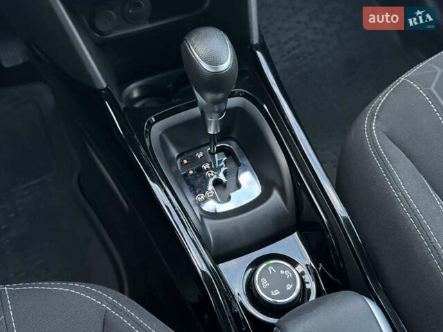 Пежо 2008 2019 у Одесі на Automoto.ua Синій Пежо 2008, об'ємом двигуна 1.2 л та пробігом 92 тис. км за 14500 $, фото 25 на Automoto.ua