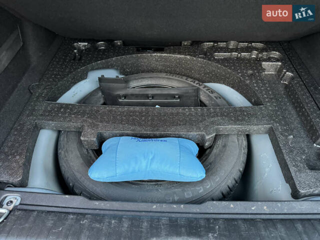 Пежо 2008 2019 у Одесі на Automoto.ua Синій Пежо 2008, об'ємом двигуна 1.2 л та пробігом 92 тис. км за 14500 $, фото 29 на Automoto.ua