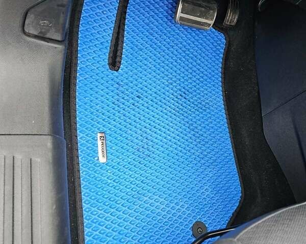 Синий Пежо 2008, объемом двигателя 1.5 л и пробегом 155 тыс. км за 20000 $, фото 34 на Automoto.ua