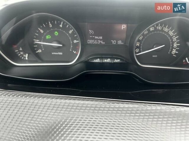 Зеленый Пежо 2008, объемом двигателя 1.2 л и пробегом 85 тыс. км за 9900 $, фото 14 на Automoto.ua