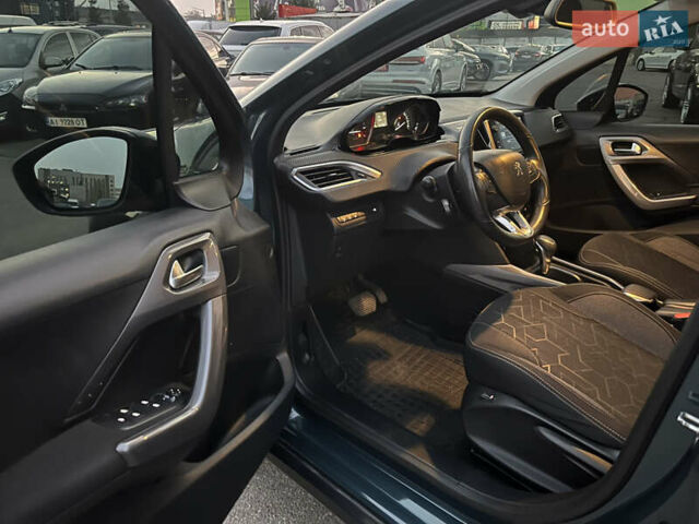 Зелений Пежо 2008, об'ємом двигуна 1.2 л та пробігом 116 тис. км за 11750 $, фото 8 на Automoto.ua