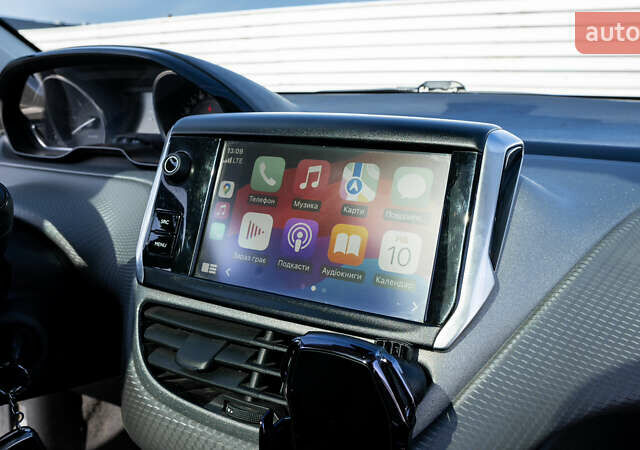 Зелений Пежо 2008, об'ємом двигуна 1.2 л та пробігом 45 тис. км за 12500 $, фото 30 на Automoto.ua